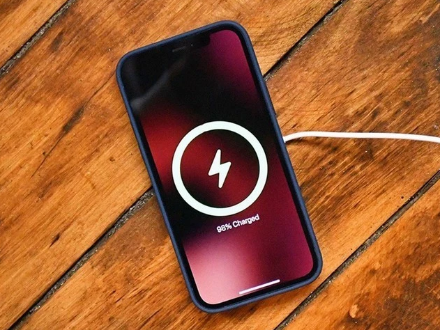 个旧苹果手机维修分享iPhone 12可以随便充电吗 